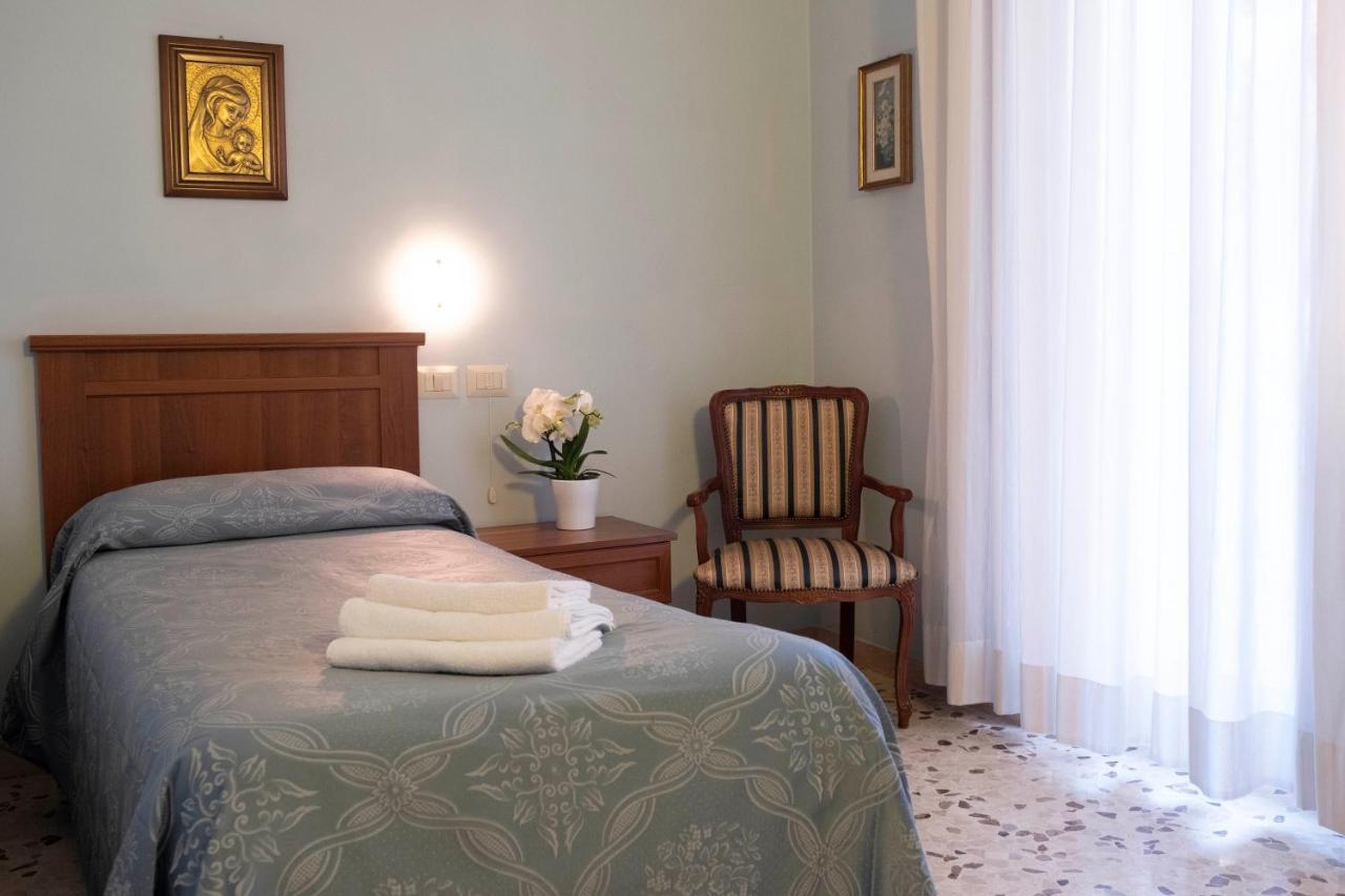 Fatima, Casa Per Ferie Pensión *